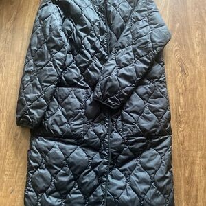 Everlane Quilted Long Puffer Coat in Black size Medium